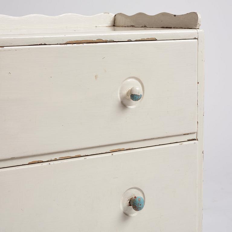 Carl Hörvik, a Swedish Grace chest of drawers, for the anniversary exhibition of Gothenburg 1923, Nordiska Kompaniet, Sweden 1928.