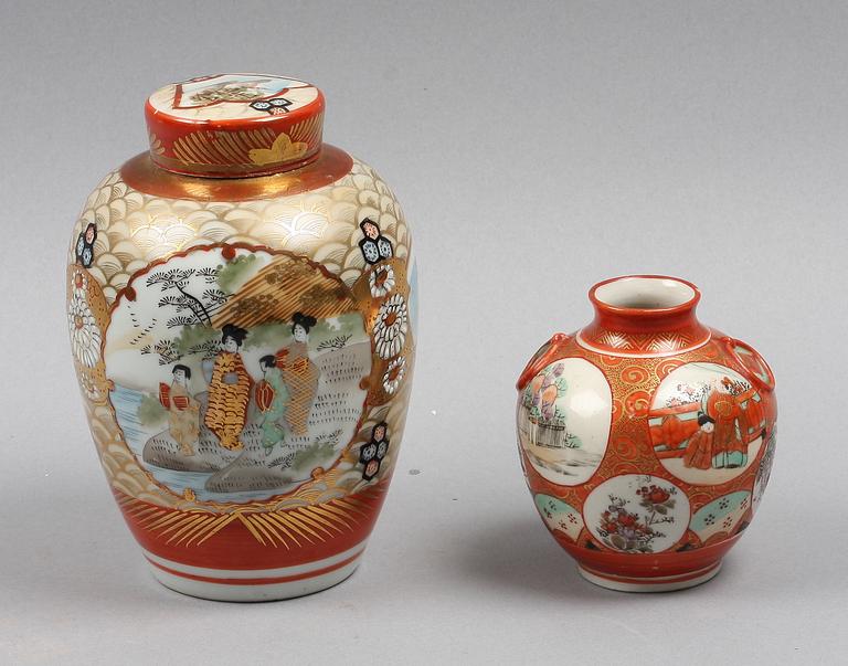 VAS SAMT TEDOSA/BOJAN, porslin, Japan, tidigt 1900-tal.