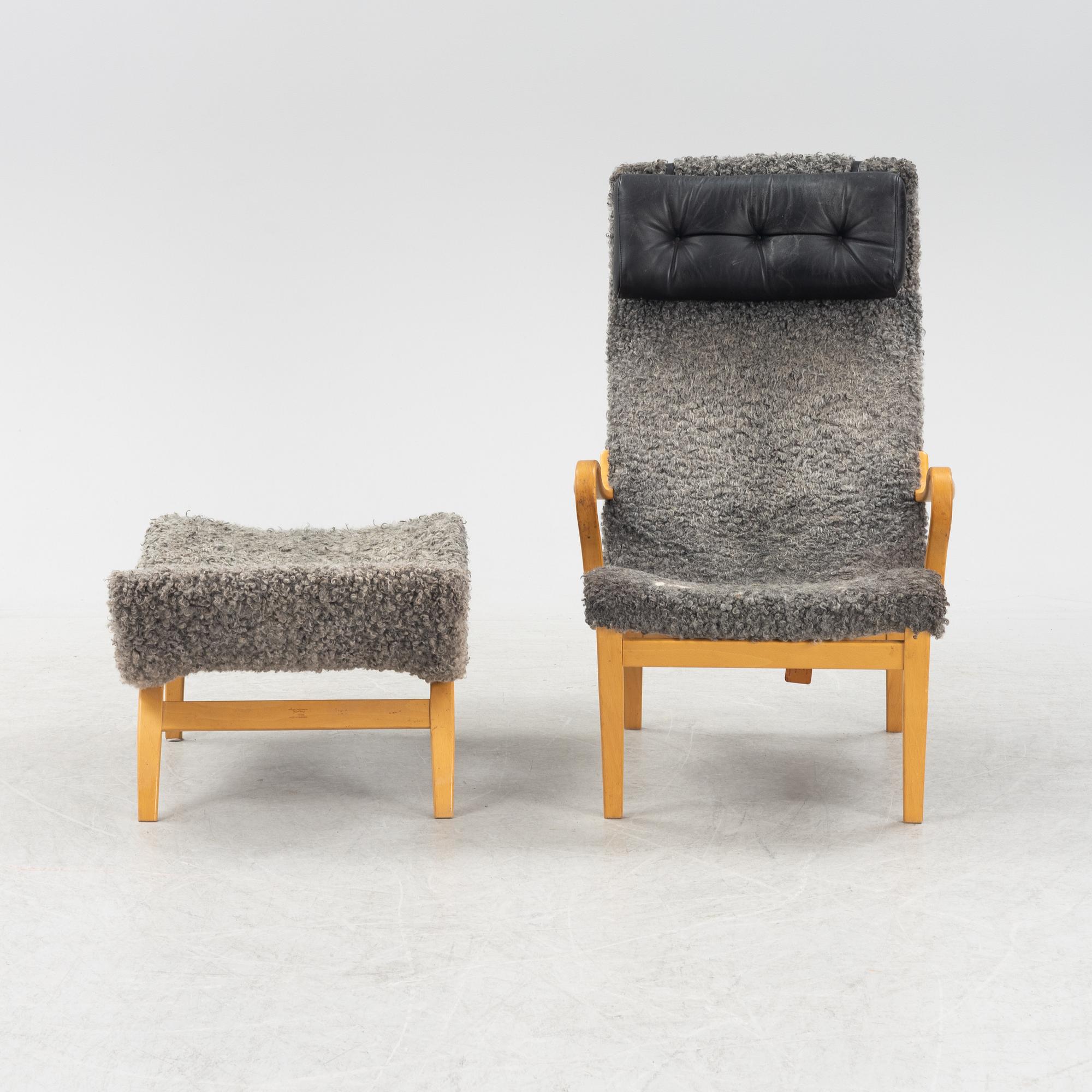 Bruno Mathsson, fåtölj och fotpall "Pernilla", Bruno Mathsson International 2004.