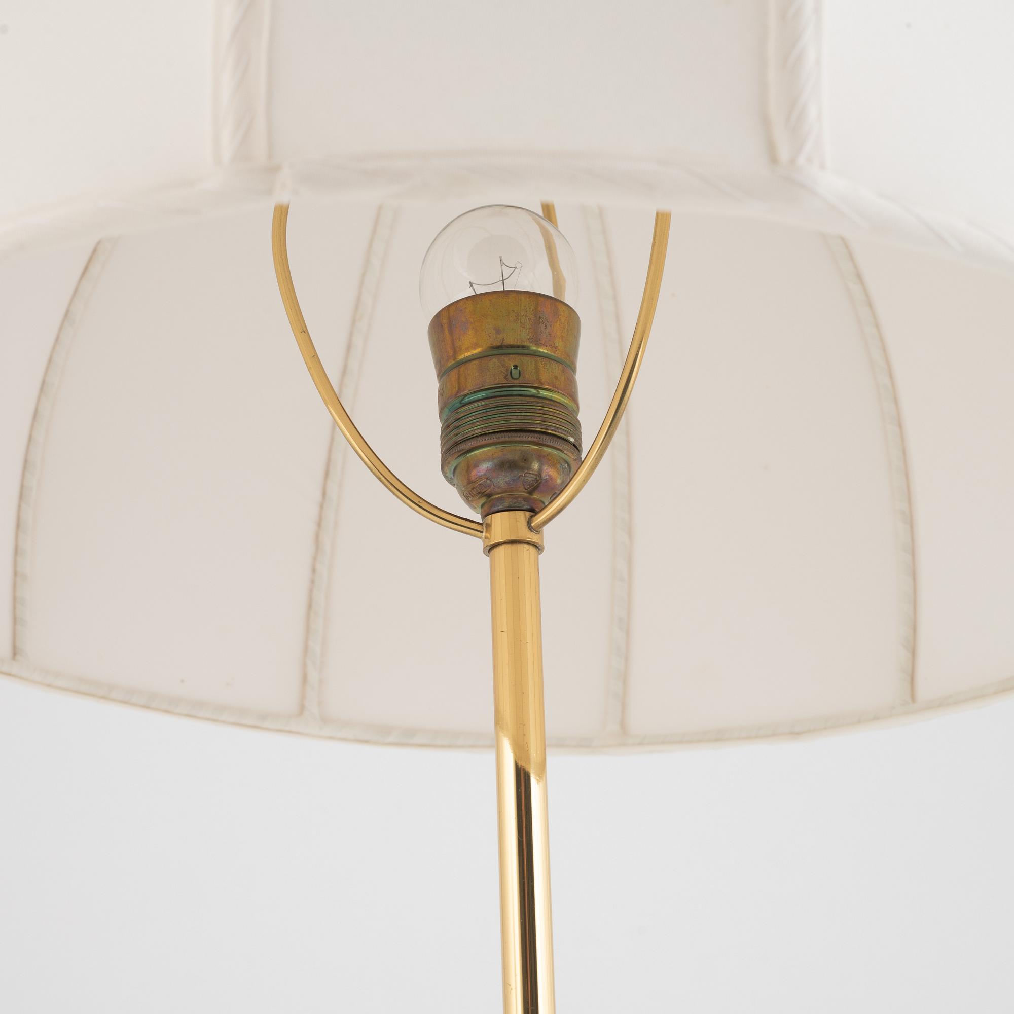 Josef Frank, bordslampa, modell 2466, Firma Svenskt Tenn.