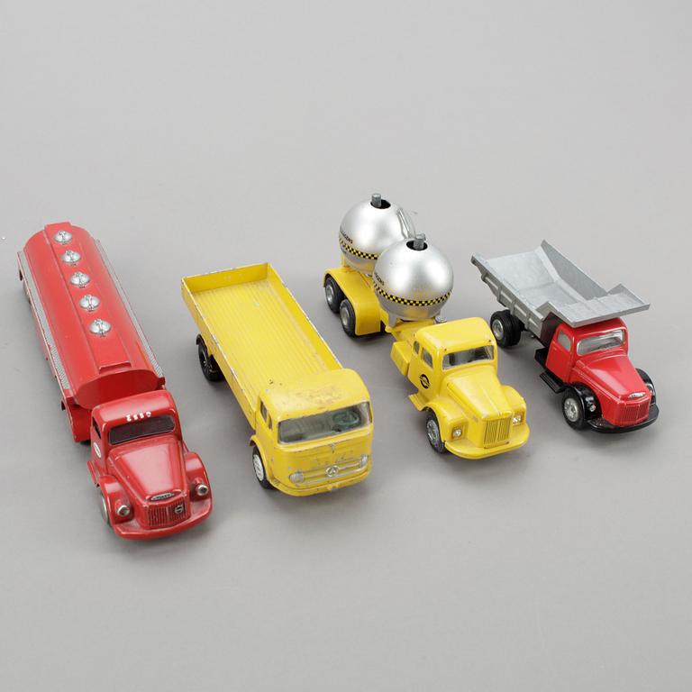 LEKSAKSBILAR, 4 stycken, metall, Tekno, Danmark.