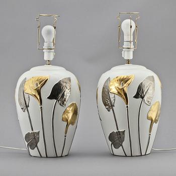 BORDSLAMPOR, ett par, porslin, Italien, 1900-tal.