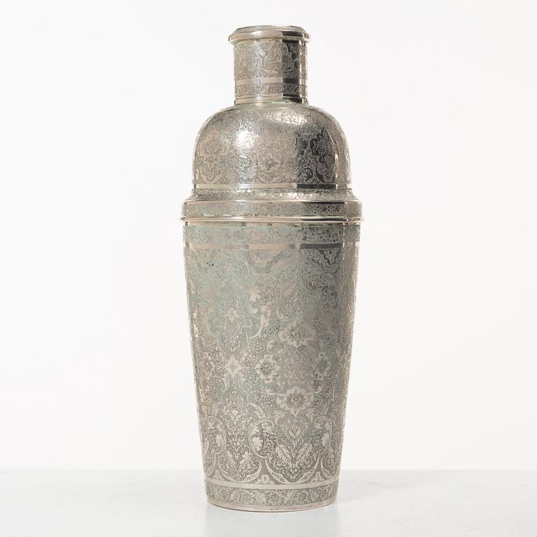Cocktail shaker, silver, Persian, first half of the 20th century. Total weight 515 grams.