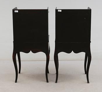 SÄNGBORD, 1 par, rokokostil, för Nationalmuseum, 1900-talets andra hälft.