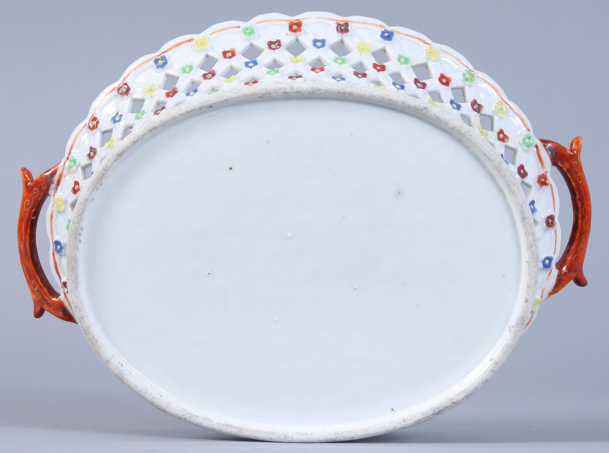 GALLERSKÅL, porslin, Kina, 1700-tal.