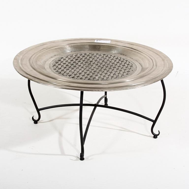 SOFFBORD, orientalisk stil. 1900-tal.
