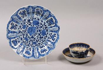 TALLRIK SAMT KOPP MED FAT, porslin, Kina 1700-1800-tal.