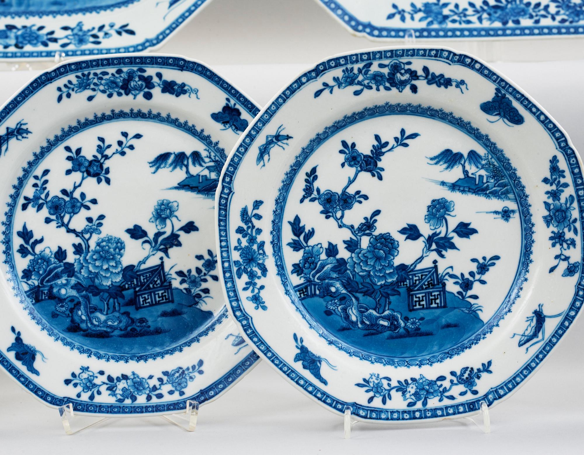 A blue and white dinner service, Qing dynasty, Qianlong (1736-95).
