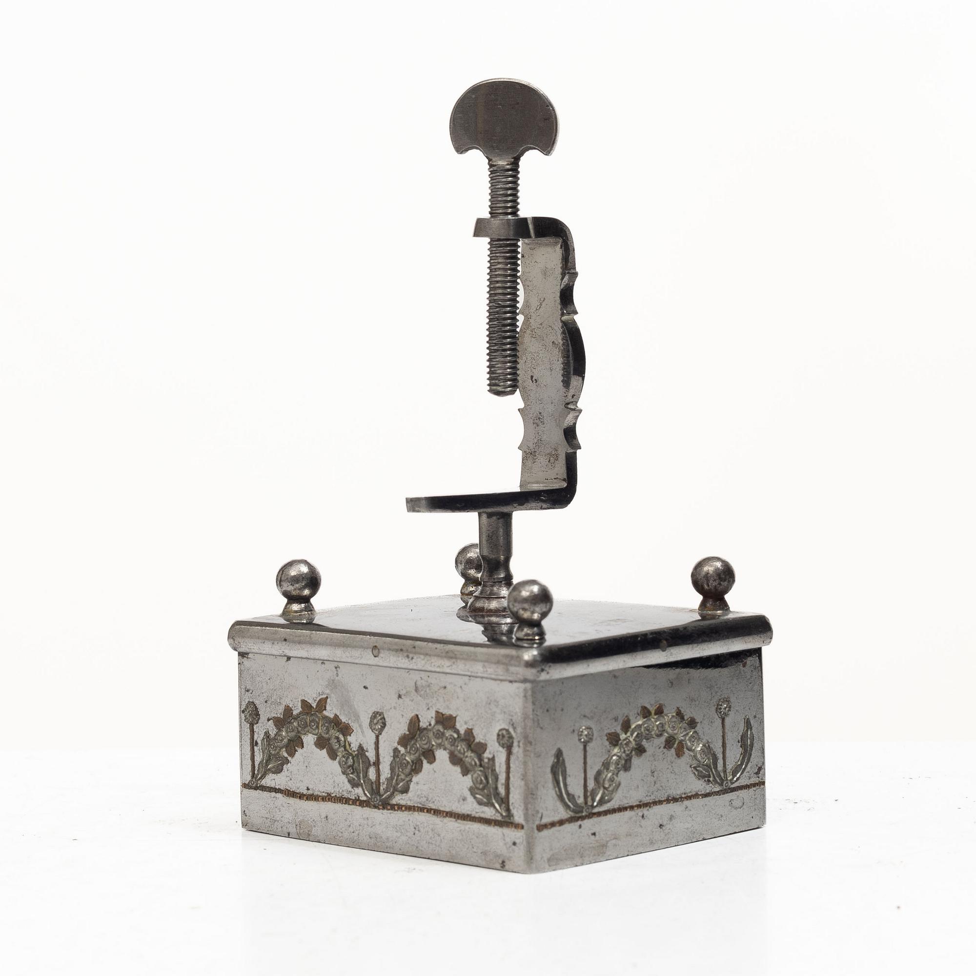 A Tula needle table clamp, Russia, ca 1800.