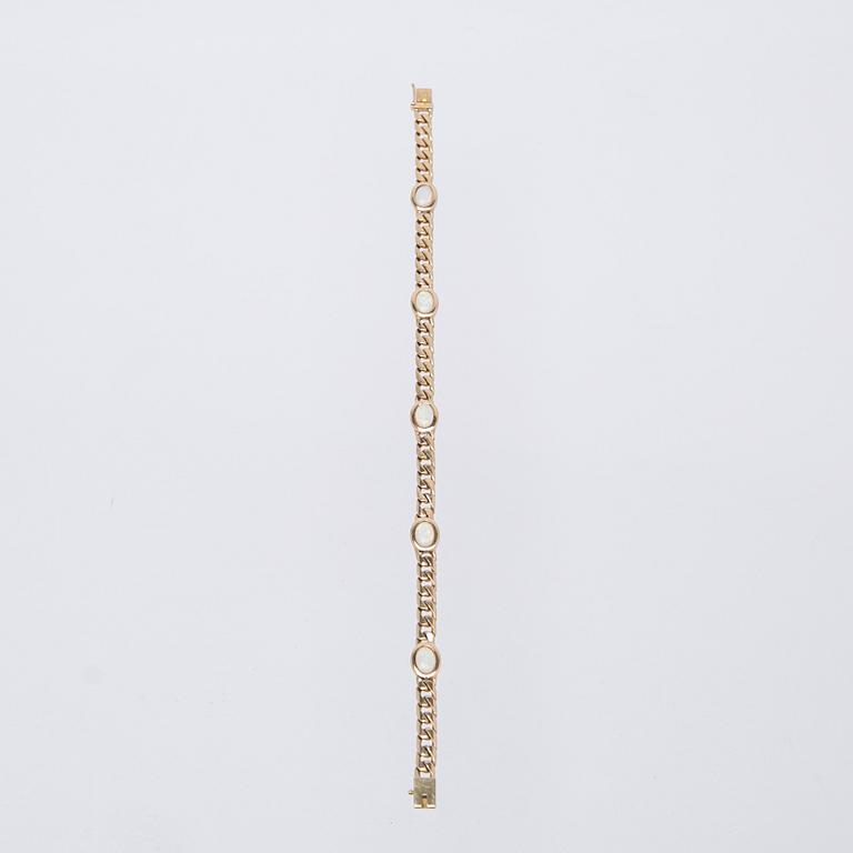 Bracelet, 14K gold with opals.