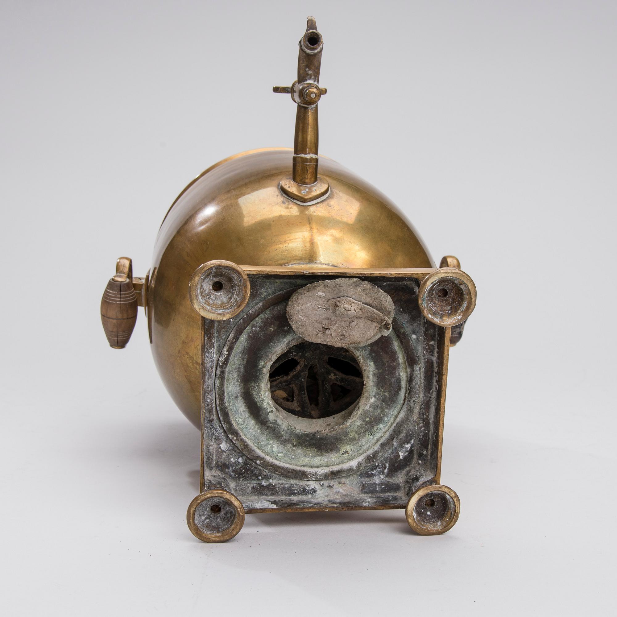 SAMOVAR, mässing, stämplad, Ryssland, sekelskiftet 1800/1900-tal.