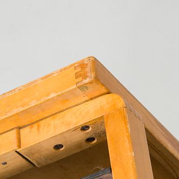 Alvar Aalto, bord, modell 86 för O.Y. Huonekalu- ja Rakennustyötehdas A.B. 1940-tal.