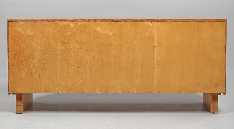 SIDEBOARD, "Birka", Axel Einar Hjorth, A/B Nordiska Kompaniets Verkstäder, Nyköping, 1930-tal.