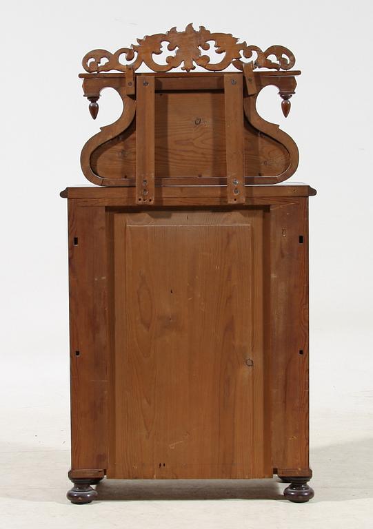 SPEGELSKÄNK, nyrokoko, 1800-talets andra hälft.