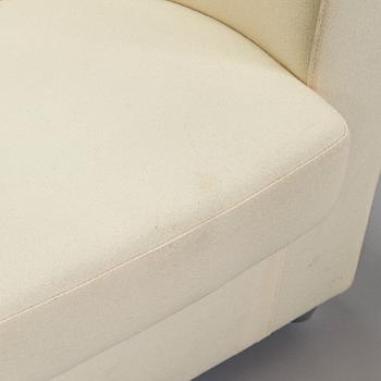 Eero Aarnio, nojatuoli, "Studio-tuoli", Arto Nyberg Show, suunniteltu 2007.