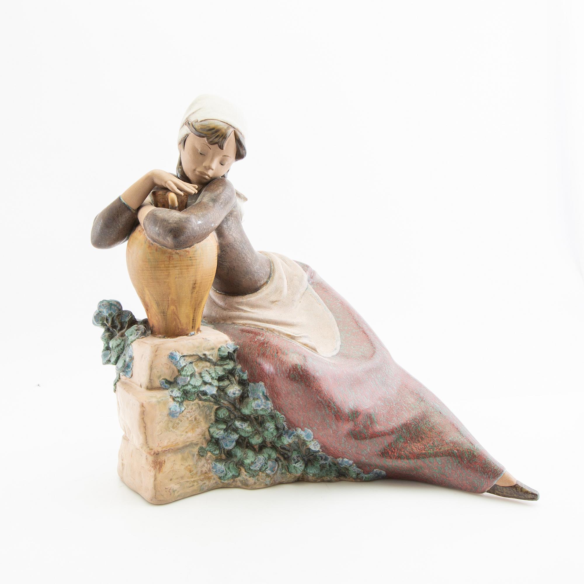 Sculpture, "Cantarera Cansada", Lladró, Spain, 1977-1985.