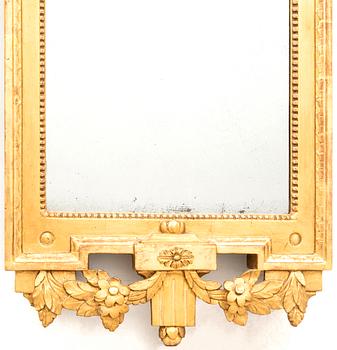 Mirror by Johan Åkerblad (master in Stockholm circa 1780-1800) Gustavian style.