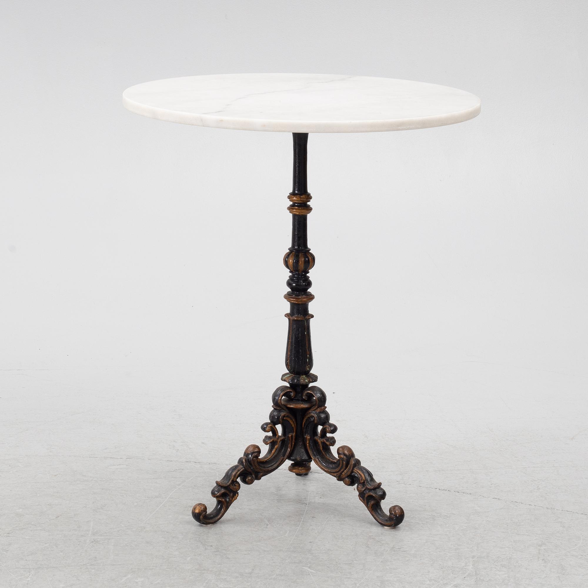 Trädgårdsbord, gjutjärn, 1900-talets första hälft.