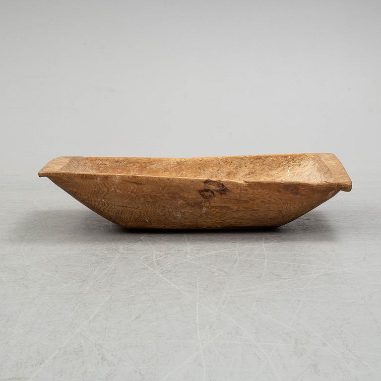 A pine bowl, ca 1900.