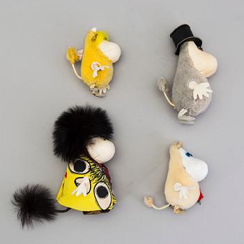A lot of four figures from Atelier Fauni, Finland, 1950/60s.