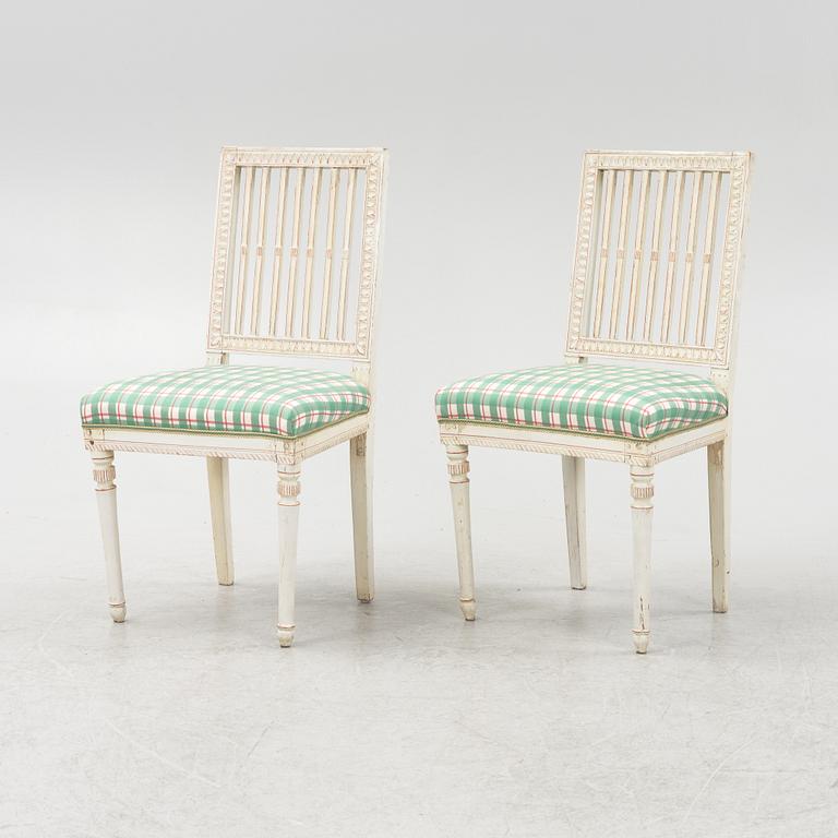 A pair of late Gustavian chairs, around the year 1800.