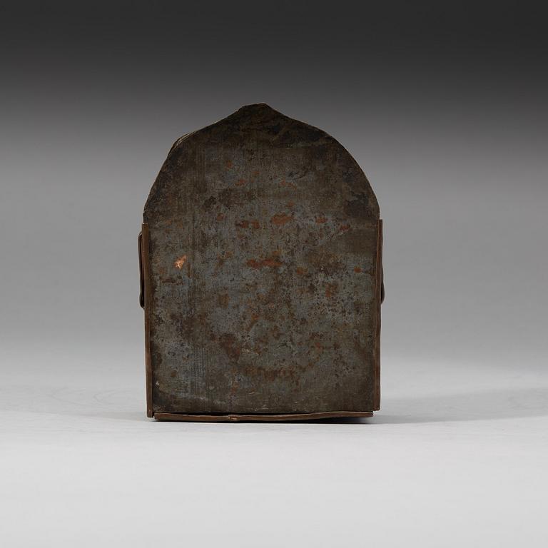 LITET RESEALTARE, kopparlegering med försilvrade detaljer. Tibet, 1800-tal.