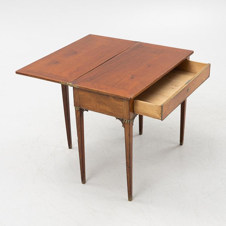 A late Gustavian mahogany card table from around the year 1800.