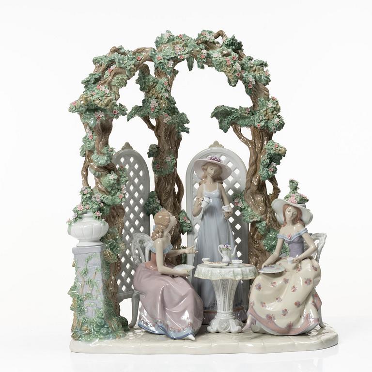 Lladró, figurin, "Tea in the garden", Spanien.