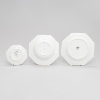 Johnson Bros, ruoka-astiasto "Heritage", 47 osaa, kivitavaraa. Englanti.