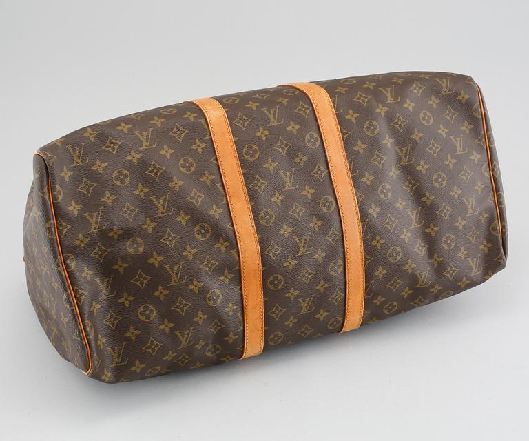 A monogram canvas weekendbag "Keepall 55" by Louis Vuitton.