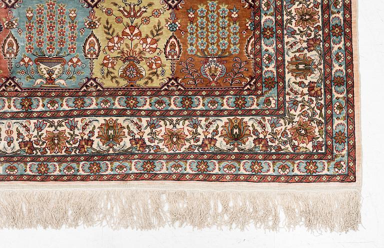 Matta Old silke Kayseri, Västra Anatolien. ca 297 x 196 cm.