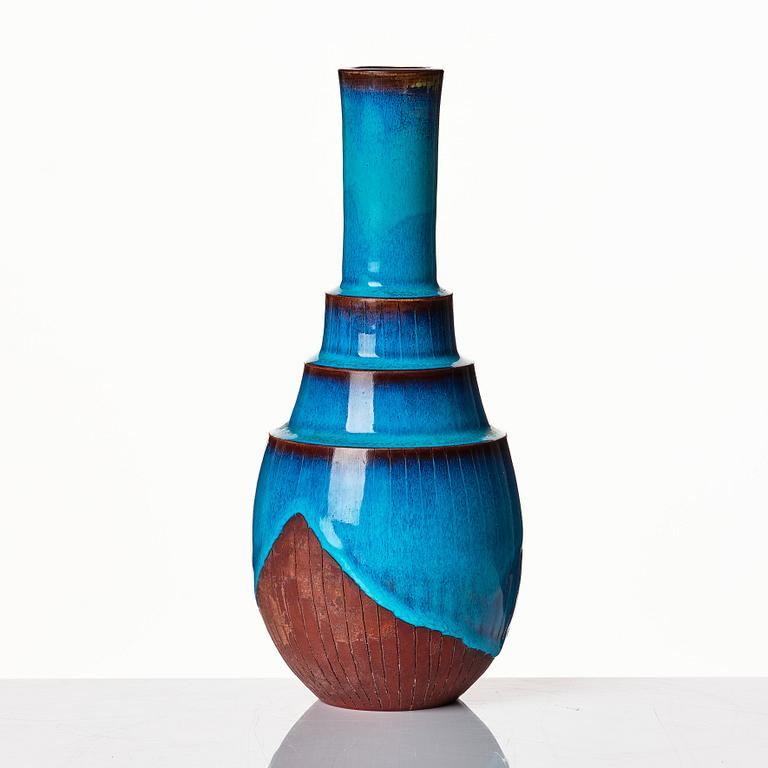 Wilhelm Kåge, a 'Farsta' partly glazed stoneware vase, Gustavsberg, Sweden 1940.