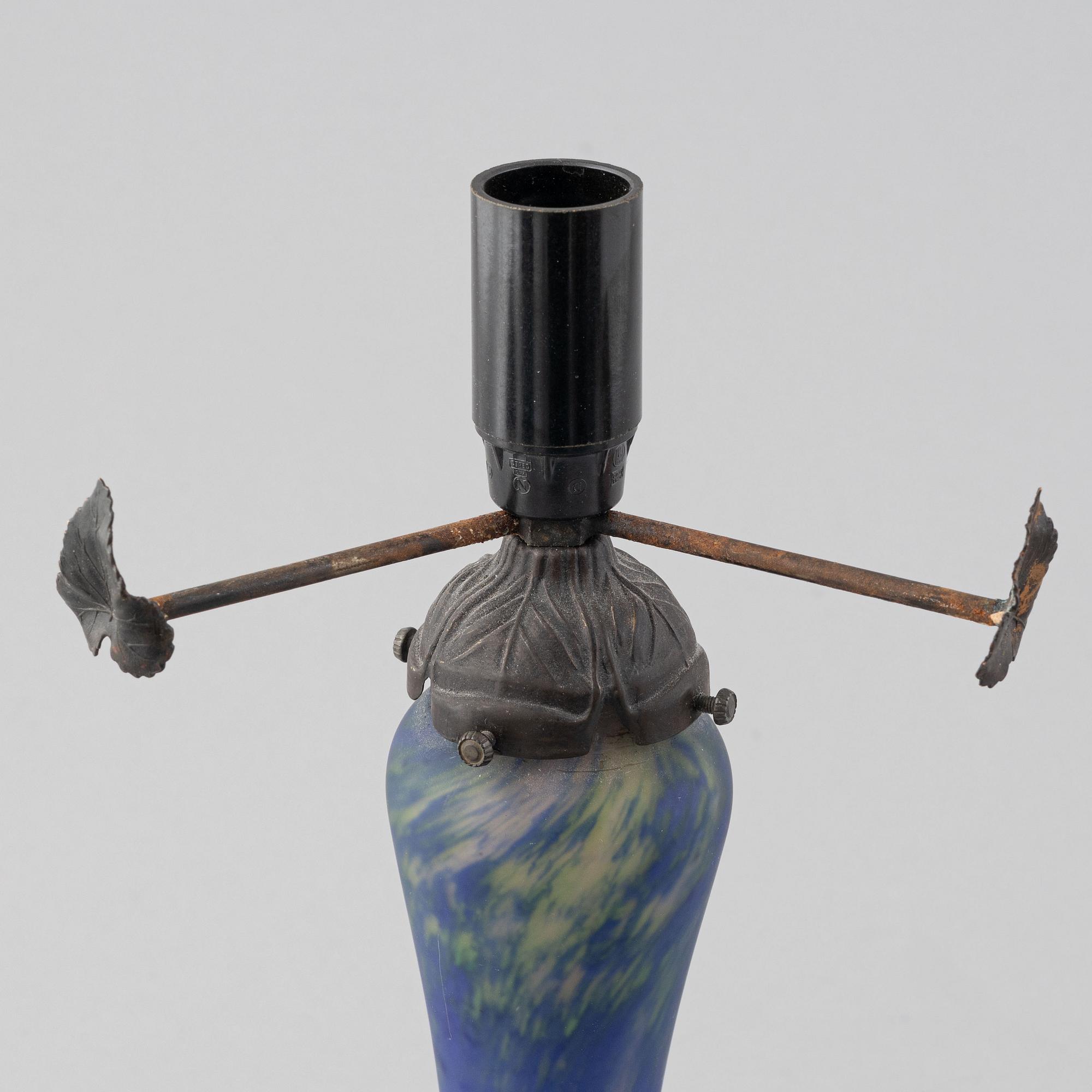 Le Verre Francais, bordslampa, Frankrike, 1900-talets första hälft.