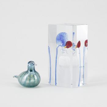 SKULPTURER, 2 st, Oiva Toikka, Nuutajärvi, Finland, signerad bla numr 352/500.