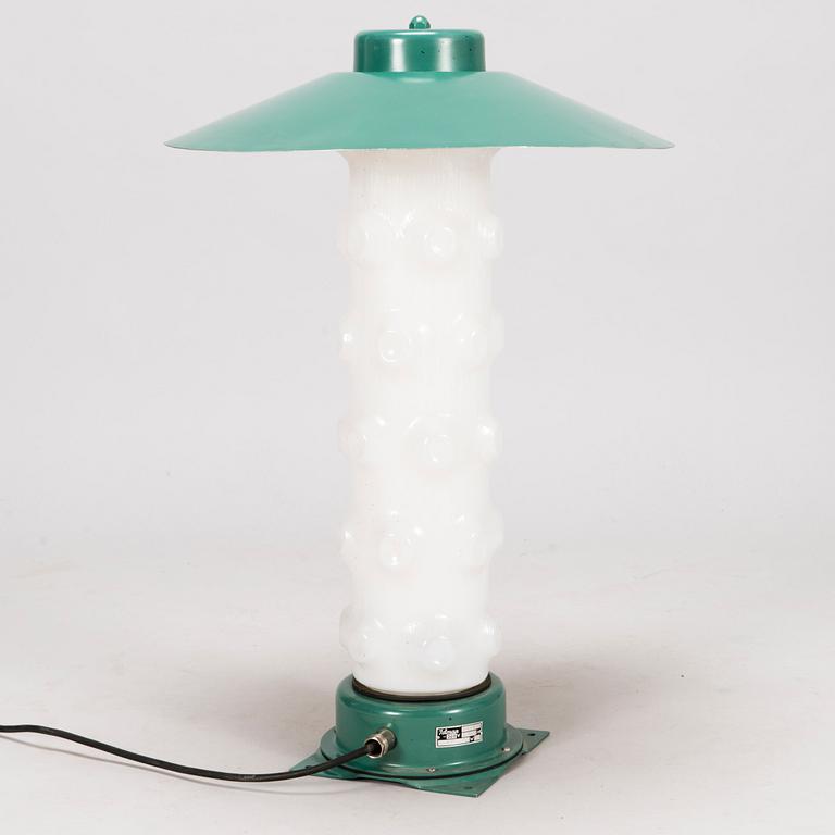 MAURI ALMARI, A model P4-6 table lamp for Idman, second half of 20th Century.