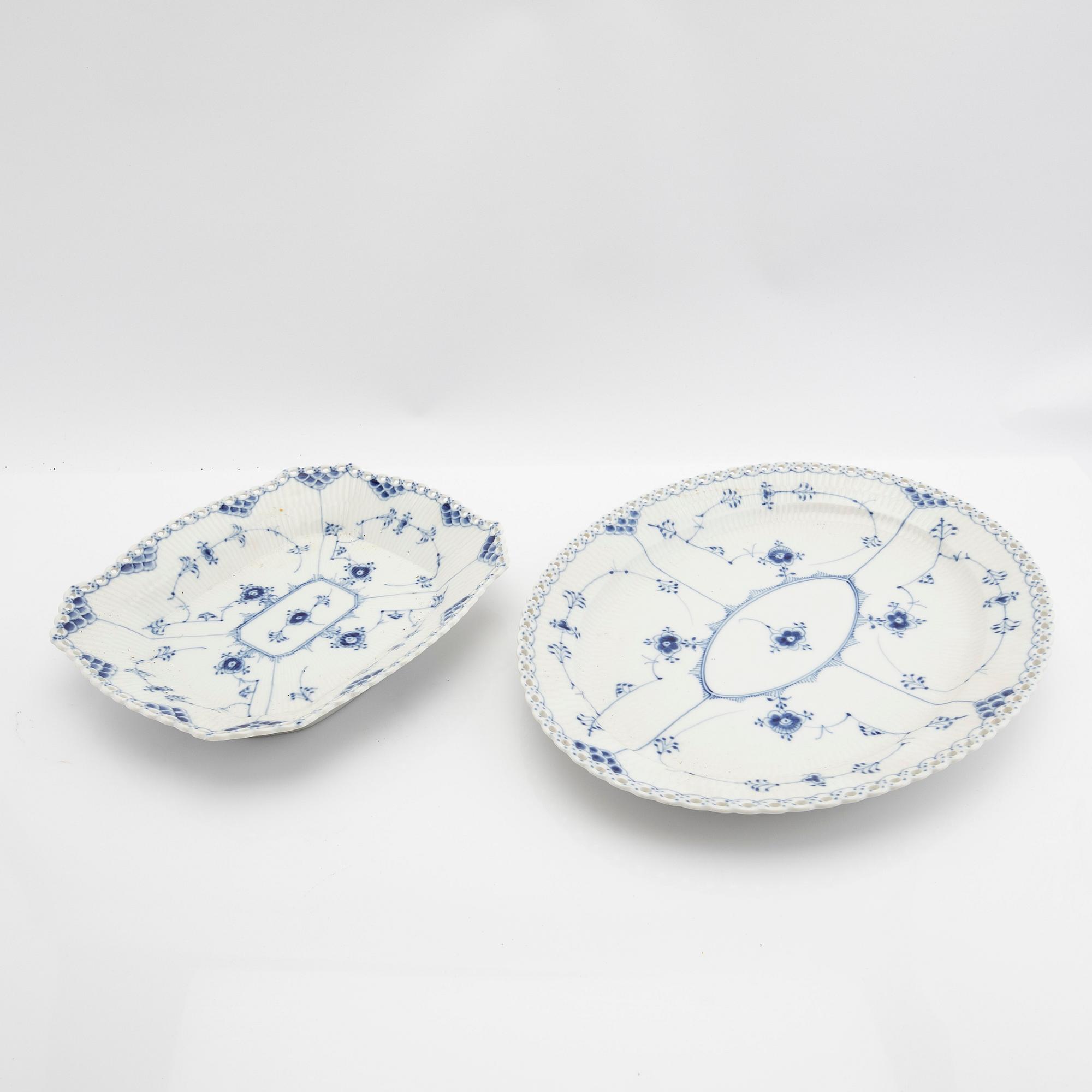 Service, 46 pieces, porcelain, Blue Fluted "Full Lace" and "Half Lace", Royal Copenhagen, Denmark.
