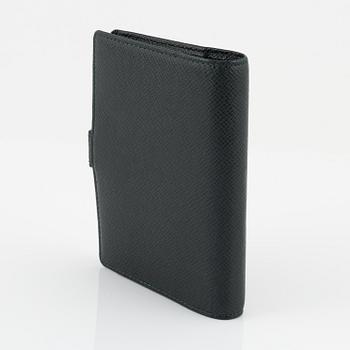 Louis Vuitton, 'Taiga Ring Agenda Holder'.