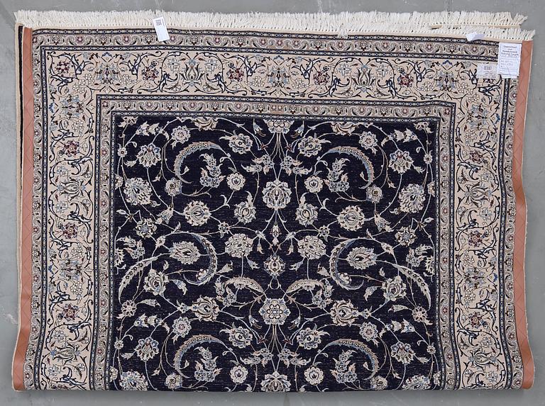 MATTA, sannolikt Nain, part silk, ca 302x200 cm.