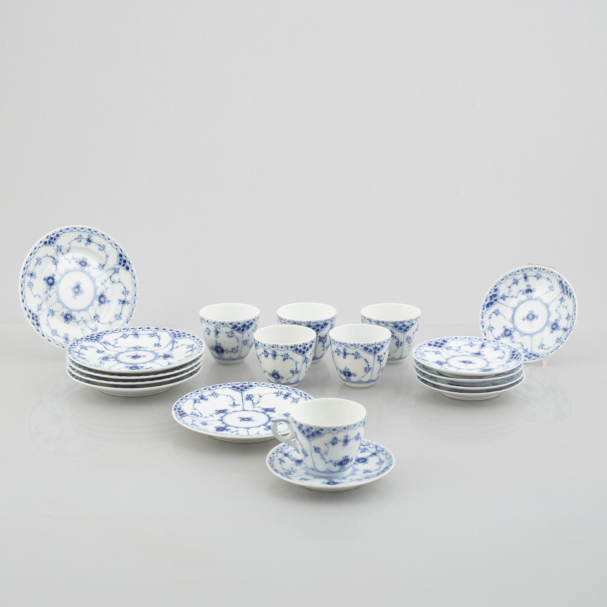 Royal Copenhagen, a twelve piece coffee service, "Musselmalet" Denmark.