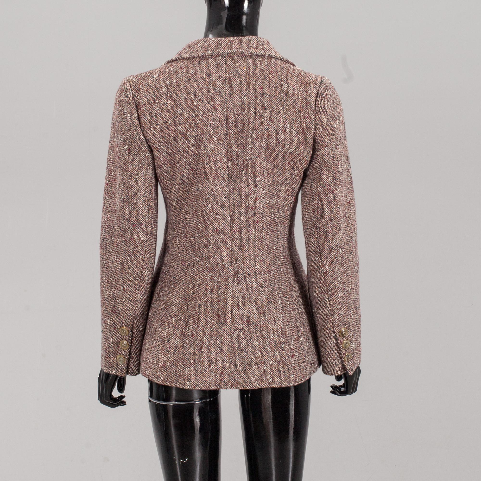 KAVAJ, Yves Saint Laurent.