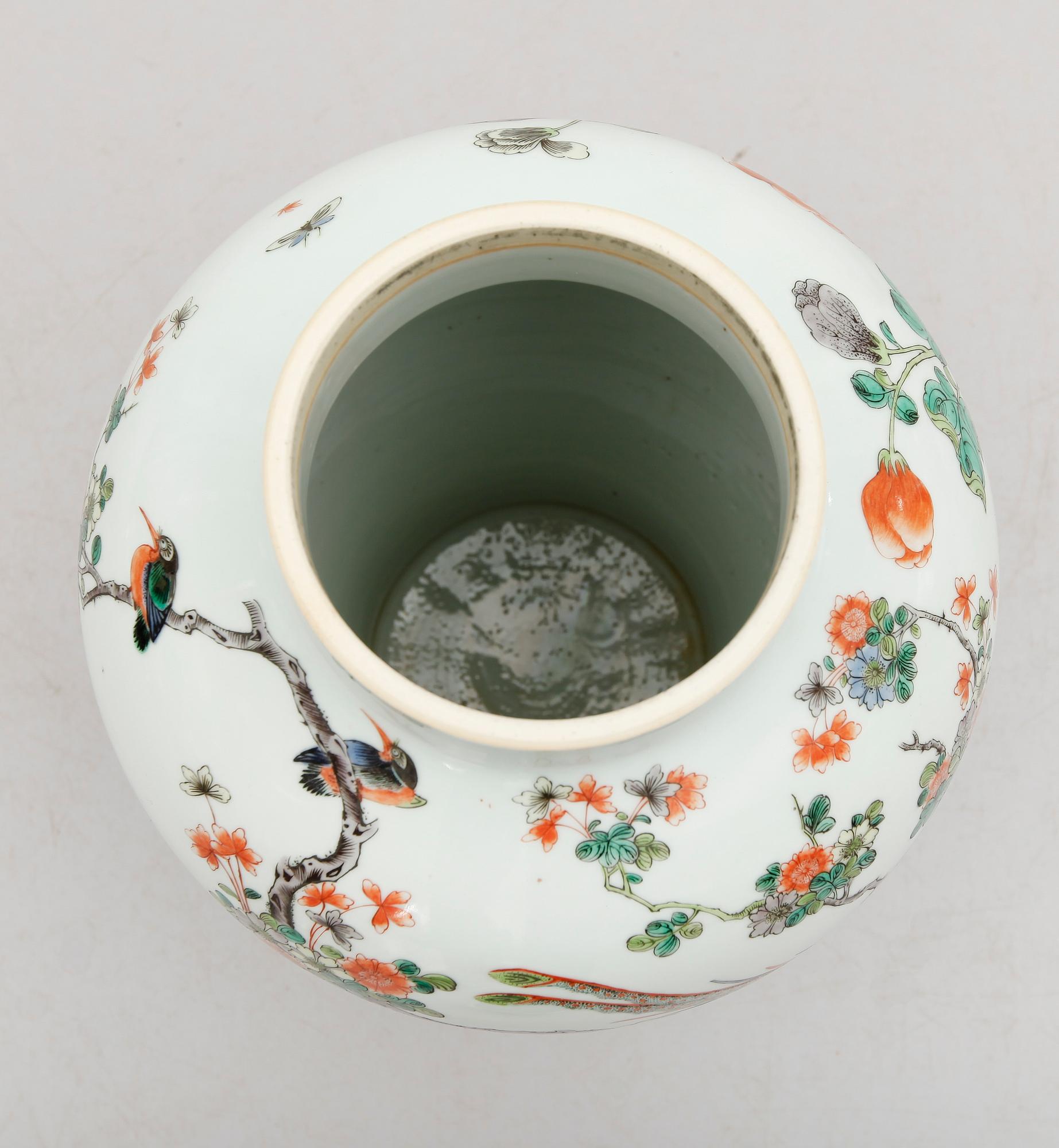 URNA, porslin, Kina, 1800-tal.