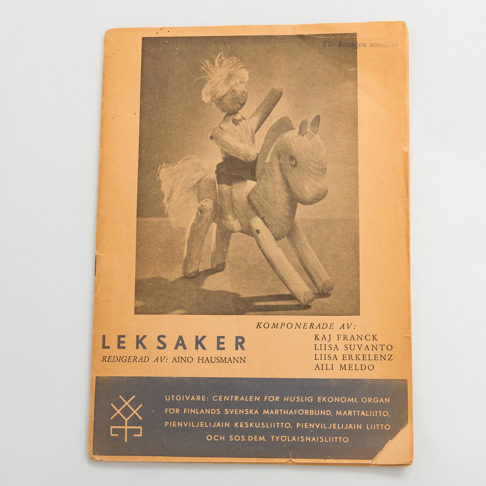 aj Franck, doll "Toto" and a booklet 'Leksaker' (Toys) 1946.
