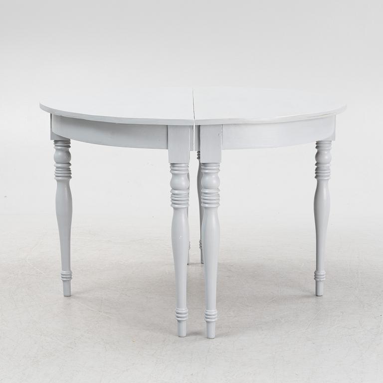 A late 19th century painted dining table.