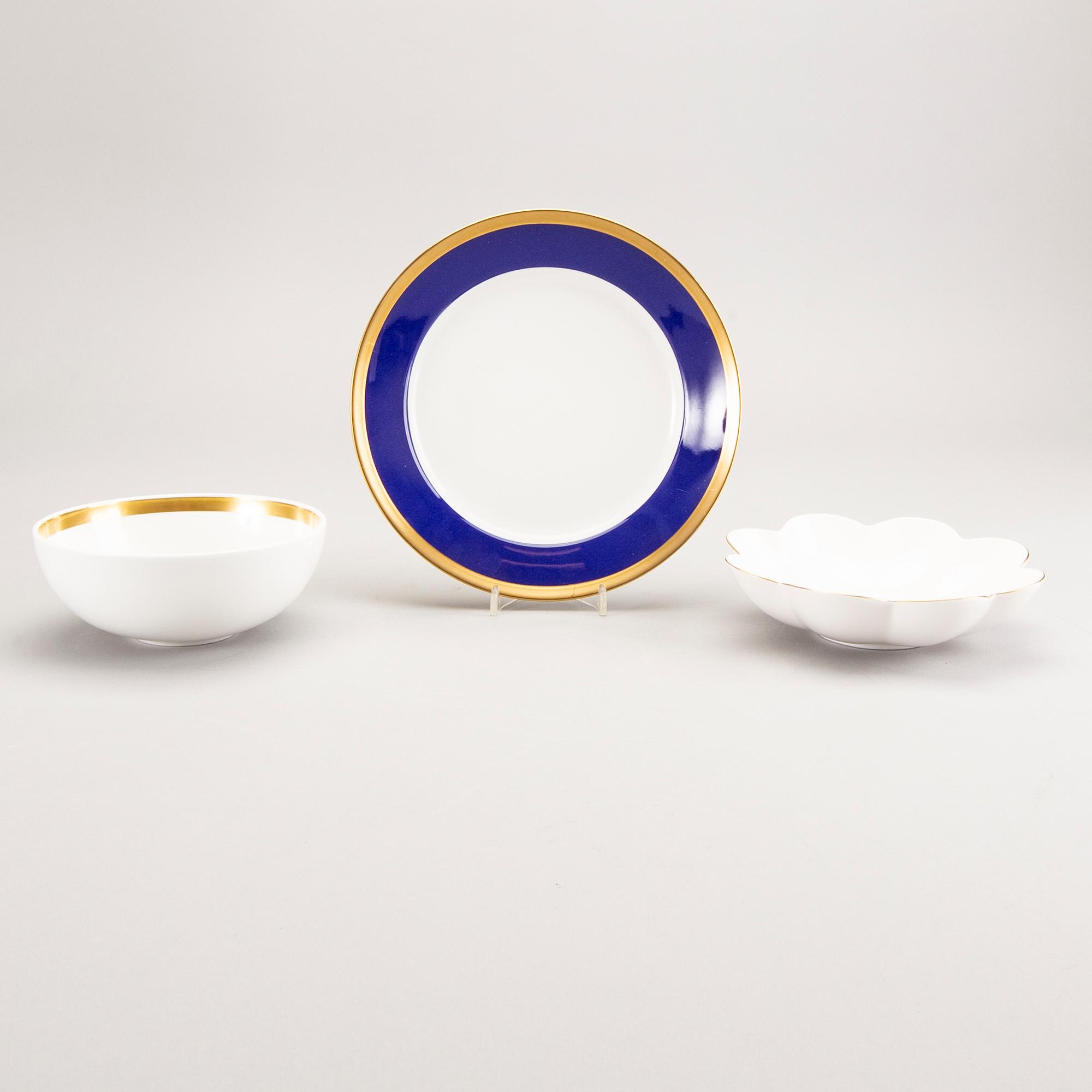 Karin Björquist, a set of 18 pcs of Nobelservisen Rörstrand porcelain later part of the 20th century.