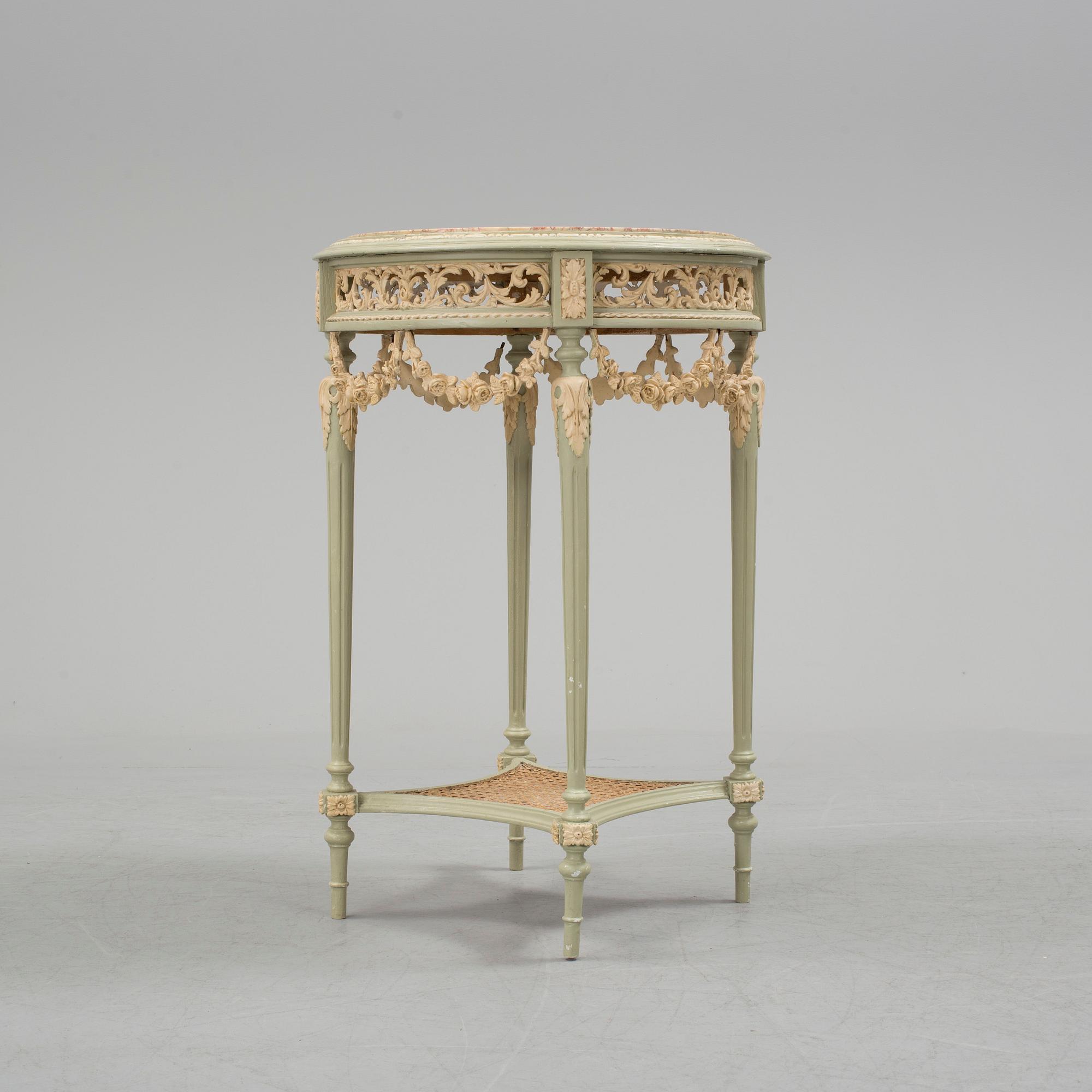 SALONGSGRUPP, 7 delar, gustaviansk stil, 1900-talets början.