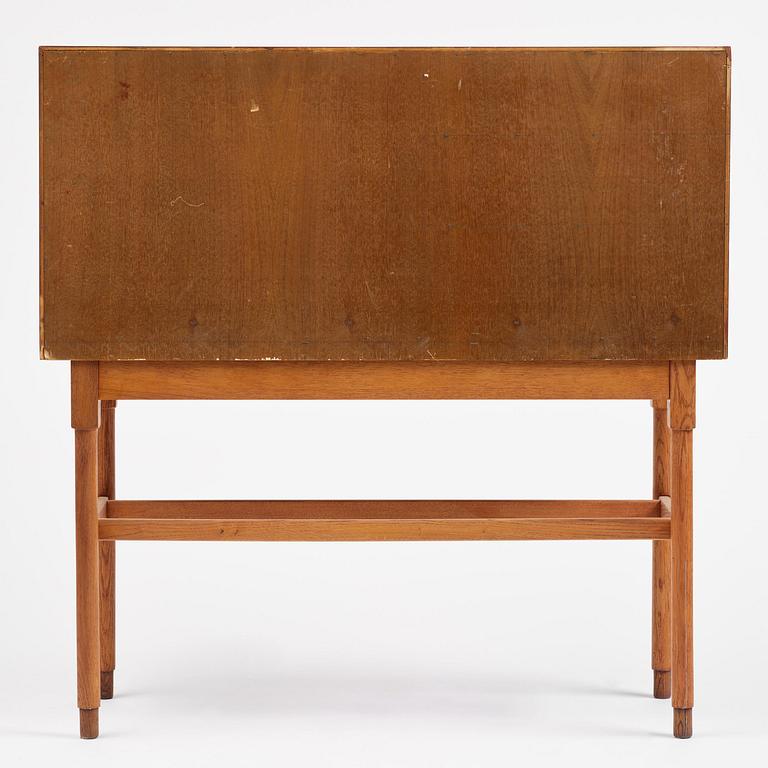 Scandinavian Modern, a rare bar cabinet model 166, Eidsfjord Møbelfabrikk, Norway, 1950s.