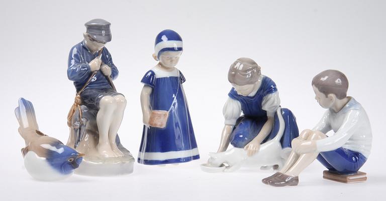 FIGURINER, 5 st, porslin, Kongl Dansk samt Bing & Gröndahl, 1900-talets andra hälft.