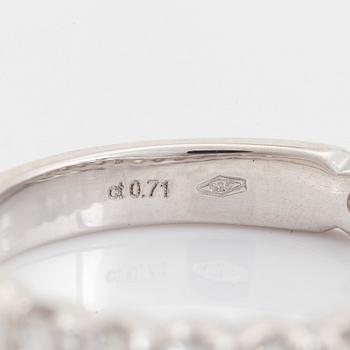 Brilliant cut diamond ring, total ca 0,71 ct.