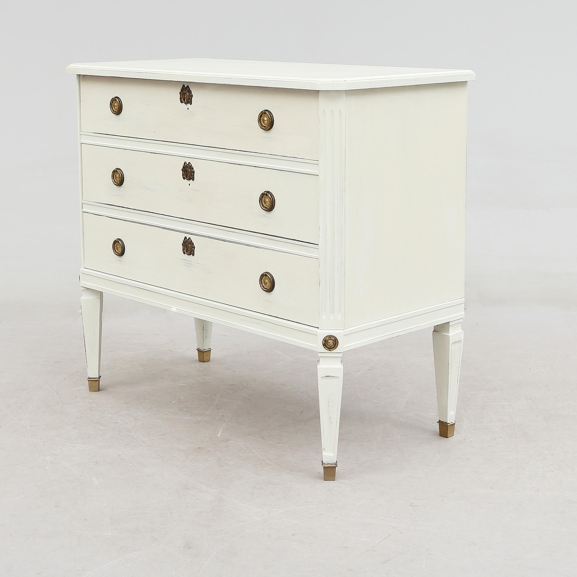 BYRÅ, gustaviansk stil, 1900-talets andra hälft.