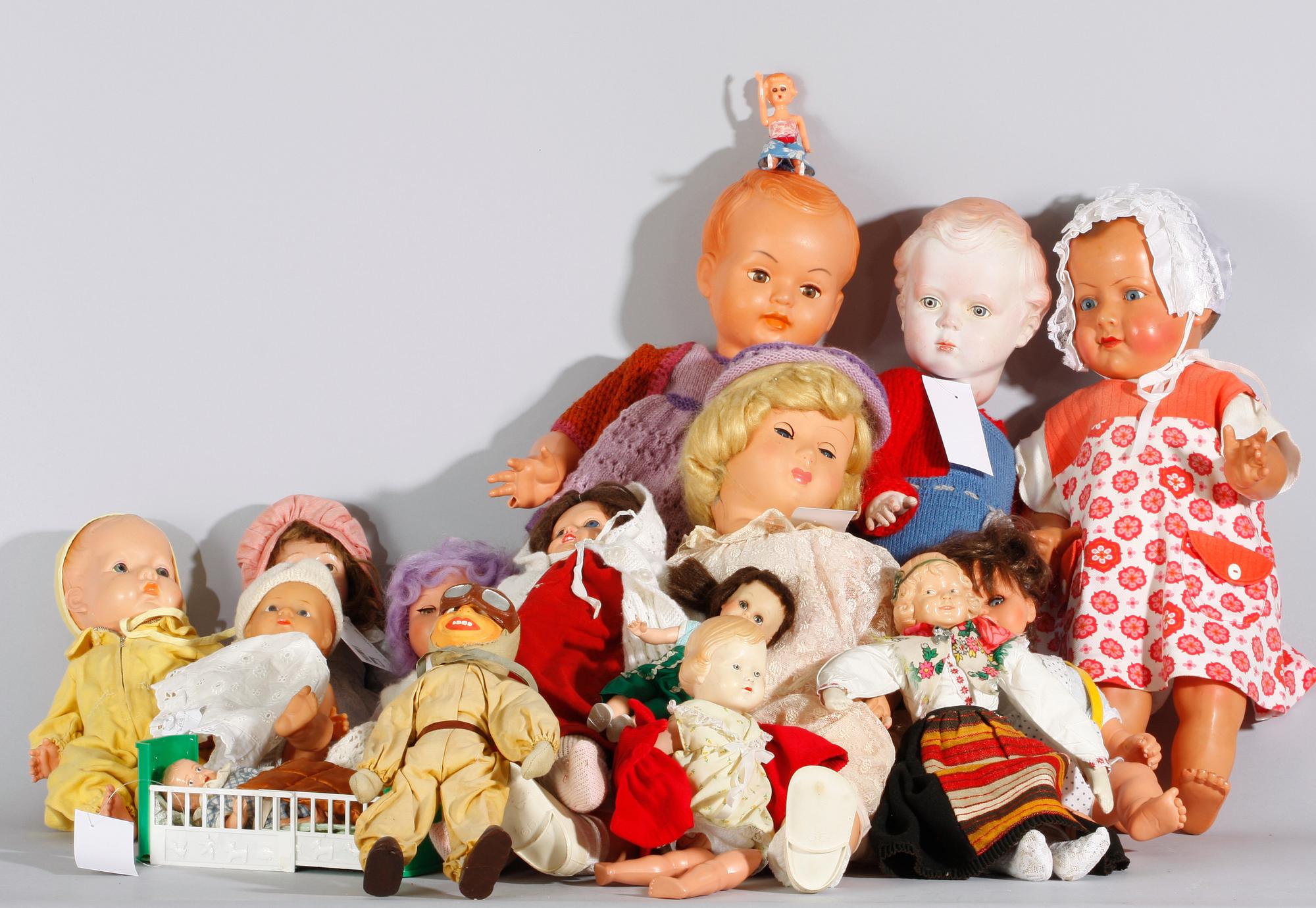 PARTI DOCKOR, ca 15 delar.